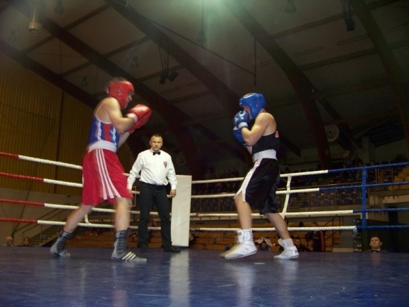 Boks: Pięściarze z całego kraju walczą o Puchar Polski w Ostrołęce [VIDEO, ZDJĘCIA] 