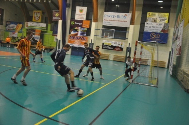 Nocna Liga Futsalu: Wielkie emocje w czwartej kolejce rozgrywek [ZDJĘCIA]