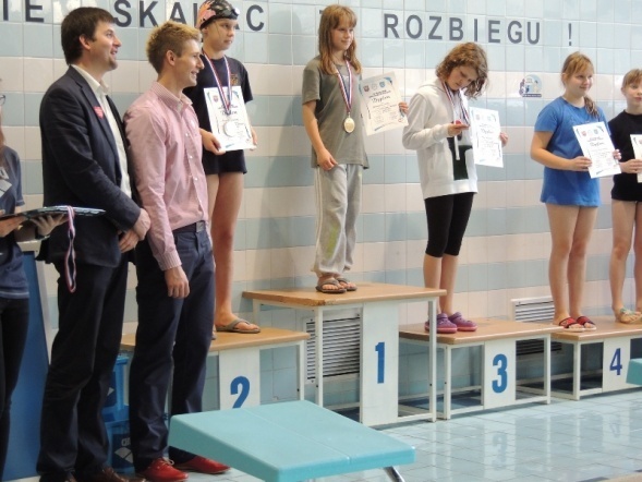 Dobre występy pływak&oacute;w UŚKS w Grand Prix Legionowa [ZDJĘCIA]