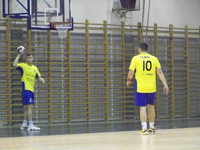 II liga: Pechowa porażka Tr&oacute;jki z Pabiksem Pabianice [ZDJĘCIA, WIDEO]