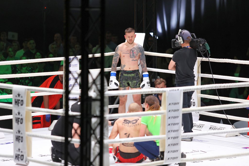 HFO 12: Gala kickboxingu w Ostrołęce. Nie zabrakło wielkich emocji [WIDEO, ZDJĘCIA]