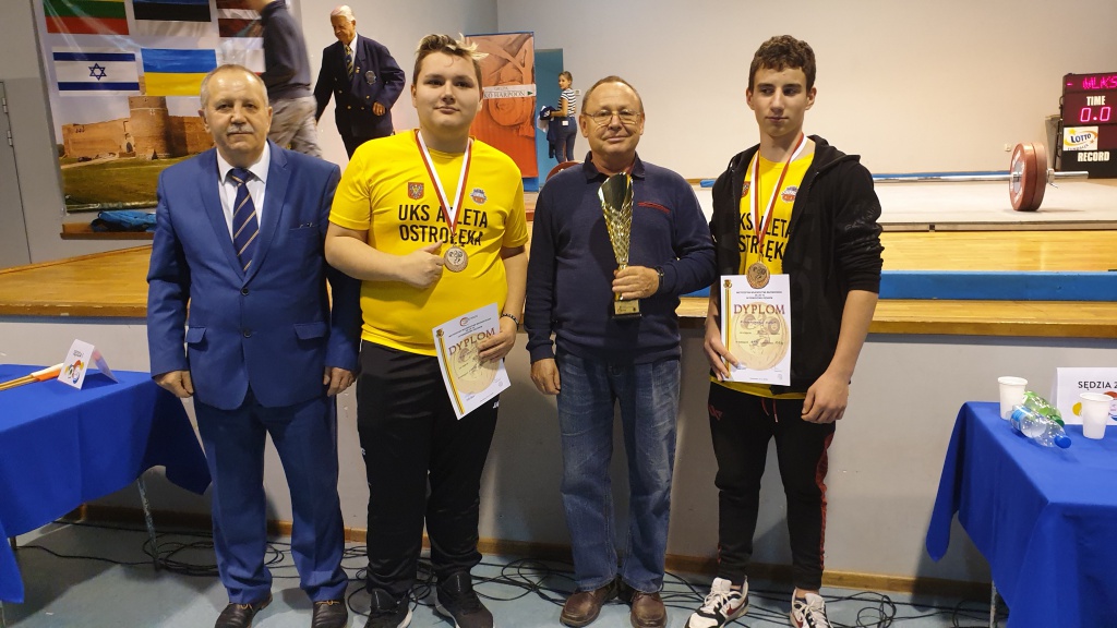 Rekordy życiowe i medale, czyli UKS Atleta na Mistrzostwach Mazowsza (zdjęcia)