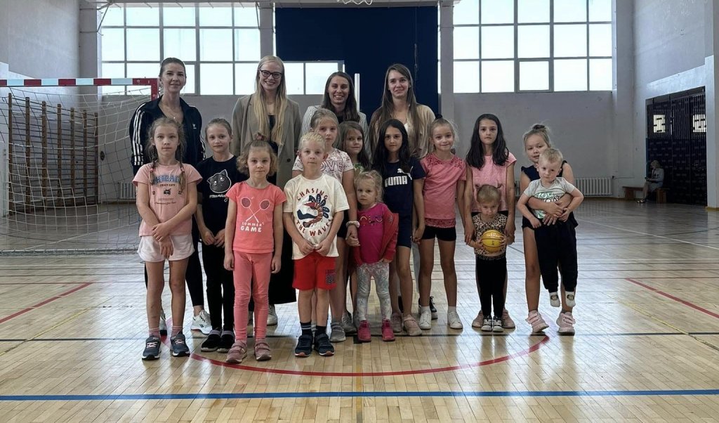 Rozpoczęły przygodę z koszykówką. Unia Basket zaprasza na treningi