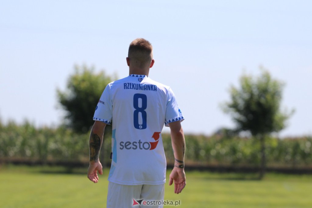 W okręg&oacute;wce derby dla Rzekunianki