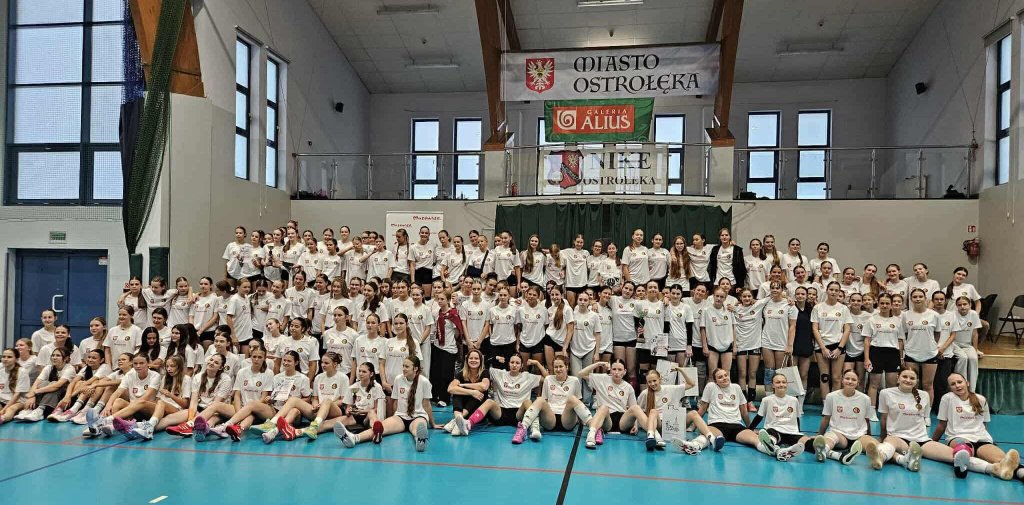 Warszawa triumfuje w Ostrołęce! Wielkie emocje w XII Turnieju Młodziczek [ZDJĘCIA]