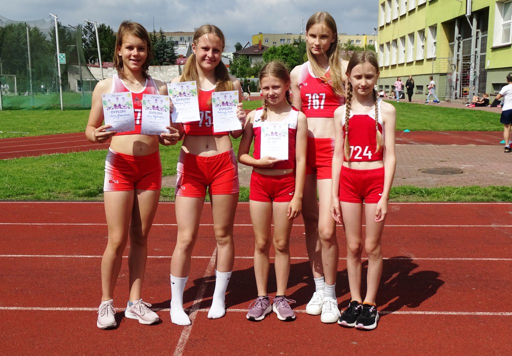 Lekkoatletyczny czwartek... tym razem w poniedziałek. Ale i tak jest forma! [WIDEO] 