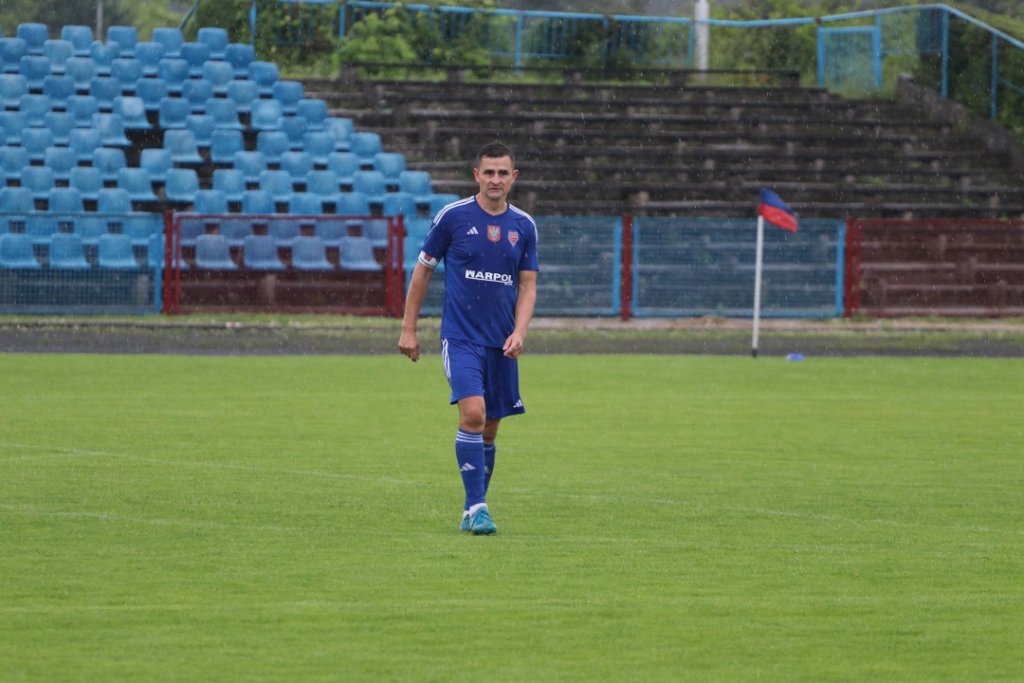 To jego ostatni sezon. Doświadczony defensor żegna się z futbolem
