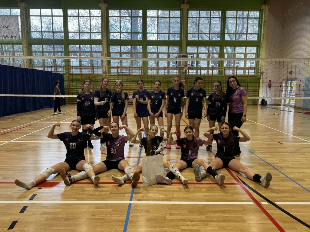 Nike na turnieju w stolicy. Cenny sprawdzian młodych siatkarek