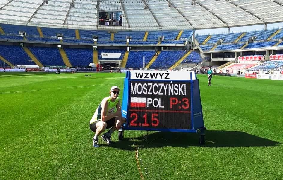 Moszczyński w formie. Tym skokiem pokazał moc [WIDEO]