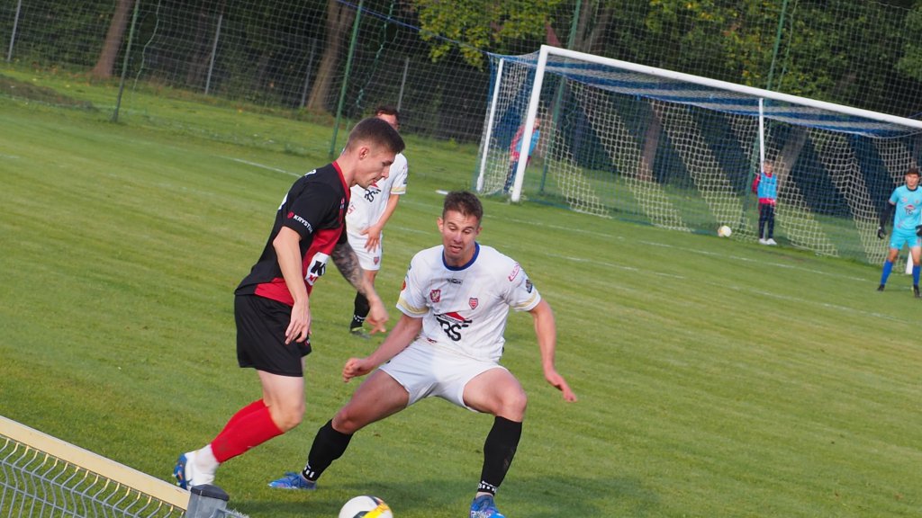 IV liga: Cenny punkt Narwi Ostrołęka. Pełna pula była blisko [TABELA]