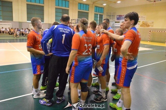 Tr&oacute;jka wraca do gry meczem z AZS AWF