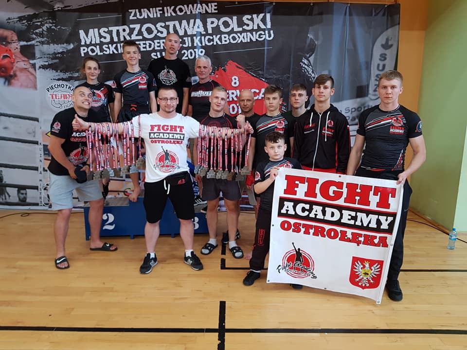 Wysyp medali Fight Academy w Suszu (zdjęcia)