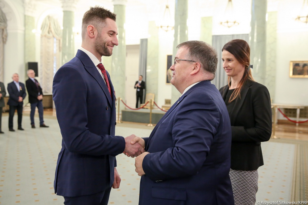 Ostrołęczanin Grzegorz Łomacz odznaczony Złotym Krzyżem Zasługi