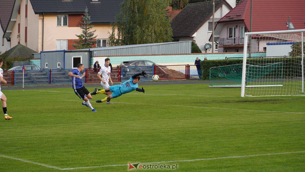 IV liga: KS CK Troszyn pokonał Narew w Ostrołęce [ZDJĘCIA]