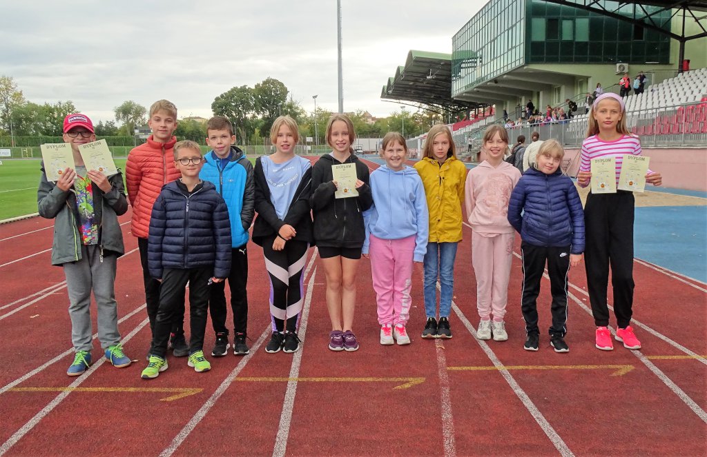 Siódemka Ostrołęka na lekkoatletycznym czwartku w Łomży. Medale i rekordy