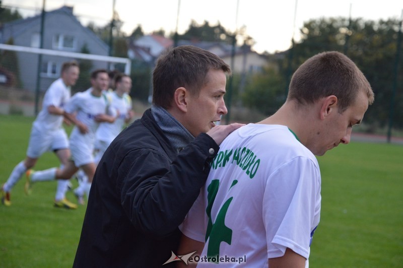 Derby powiatu dla Kurpika Kadzidło. Wyniki 8. kolejki A-Klasy [ZDJĘCIA]