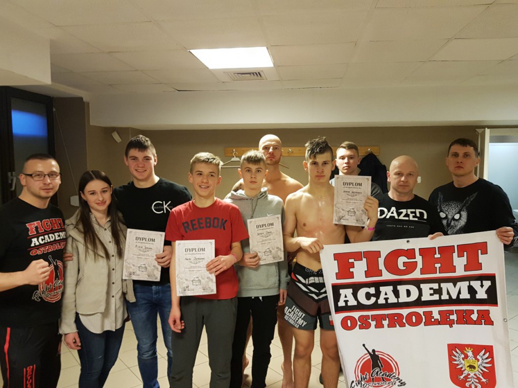 "Granda na pięści i giry" z udziałem Fight Academy