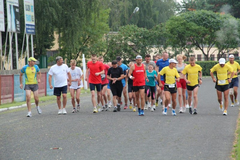 42 maratony w 42 dni: Pr&oacute;ba pobicia rekordu Polski [VIDEO, ZDJĘCIA] 
