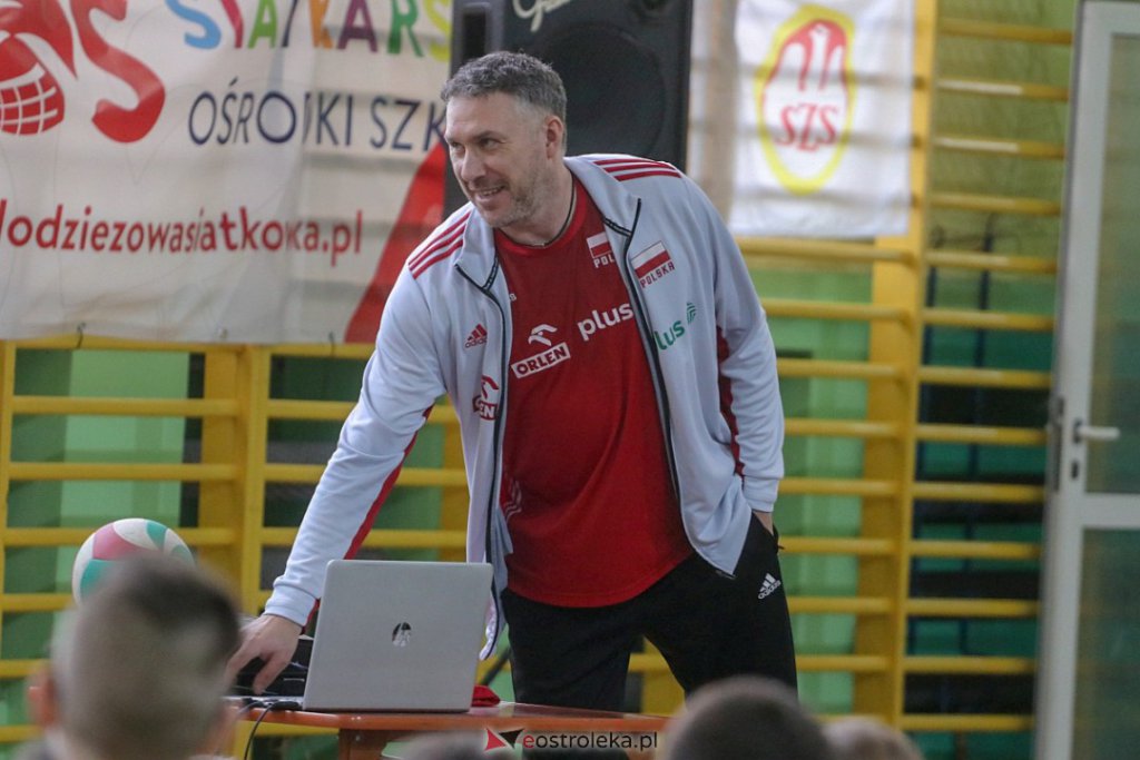 Marcin Prus w SP 2 w Ostrołęce. Spora dawka motywacji [ZDJĘCIA]