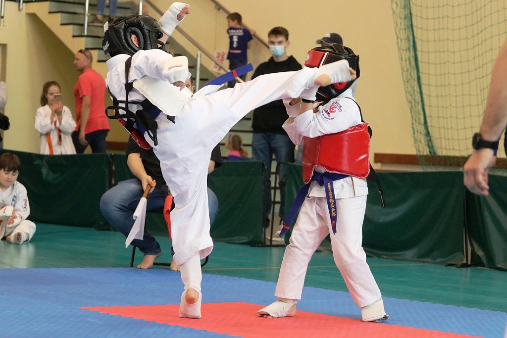 Karate dla każdego – bezpłatne treningi w Ostrołęce!