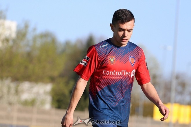 B Klasa. Narew Ostrołęka gromi FC Różan. Awans o krok! (wyniki, tabela)