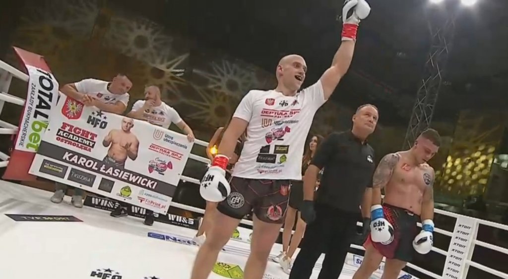 "Jestem twardy!" - Karol Łasiewicki triumfuje na gali HFO 10