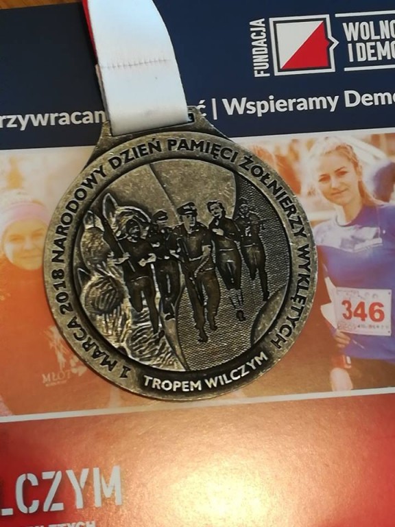 Odbiór pakietów startowych biegu "Tropem Wilczym"