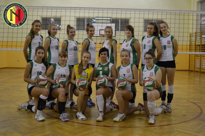 Siatkarki Nike pewnie wygrały turniej młodziczek