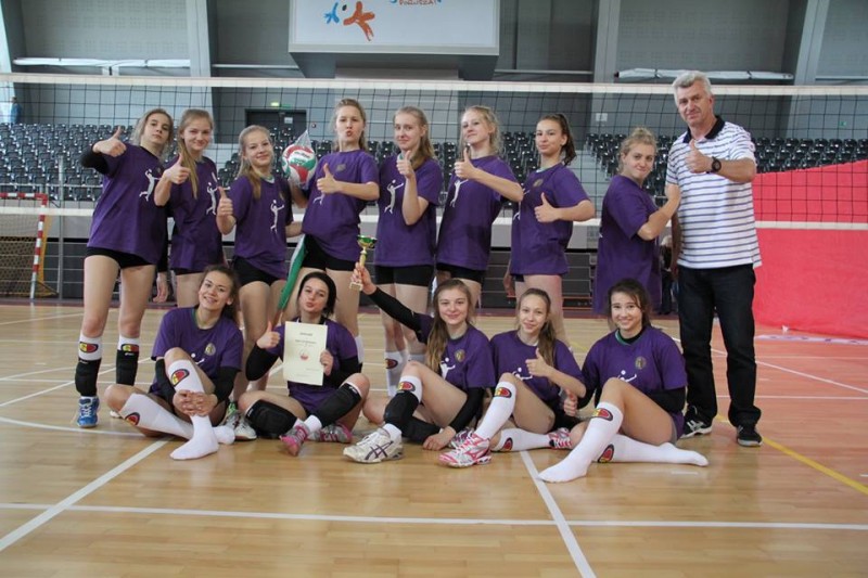 Młodziczki Nike drugie na turnieju w Legionowie