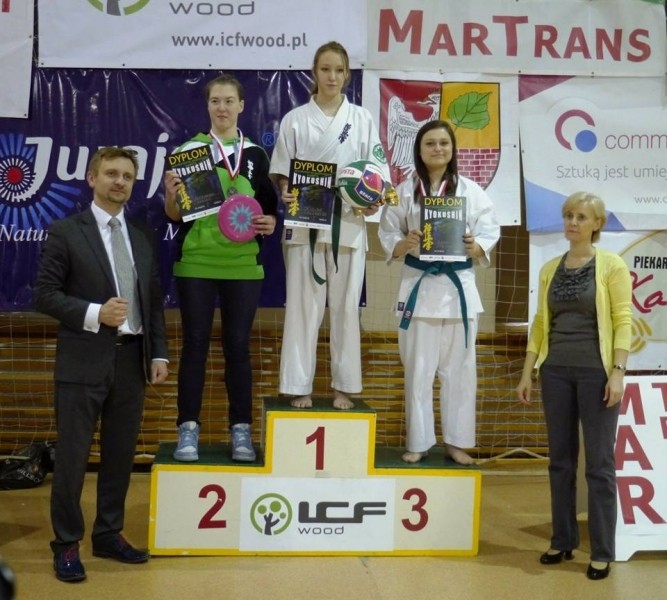 Karatecy OKKK z siedmioma medalami Mistrzostw Mazowsza
