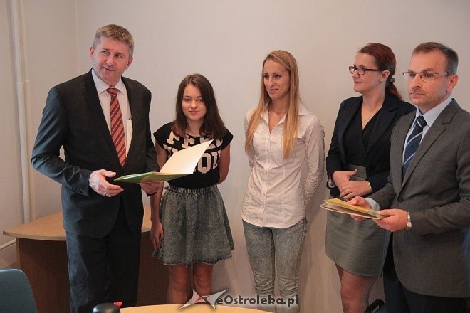 Lekkoatletki OKLA nagrodzone przez starostę [ZDJĘCIA]