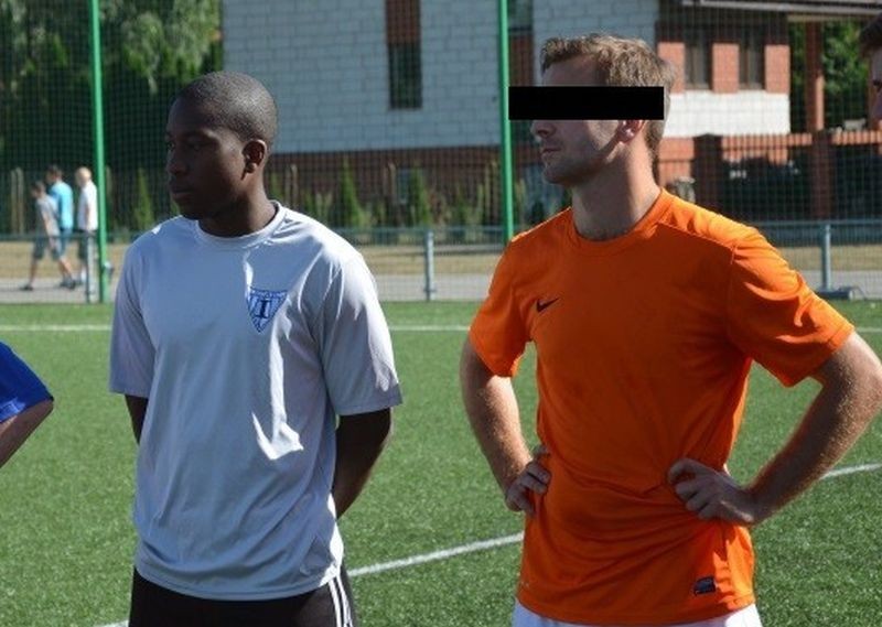 "Fakt" o byłym piłkarzu Narwi Filipie K. : Sędzia pedofil polował w internecie