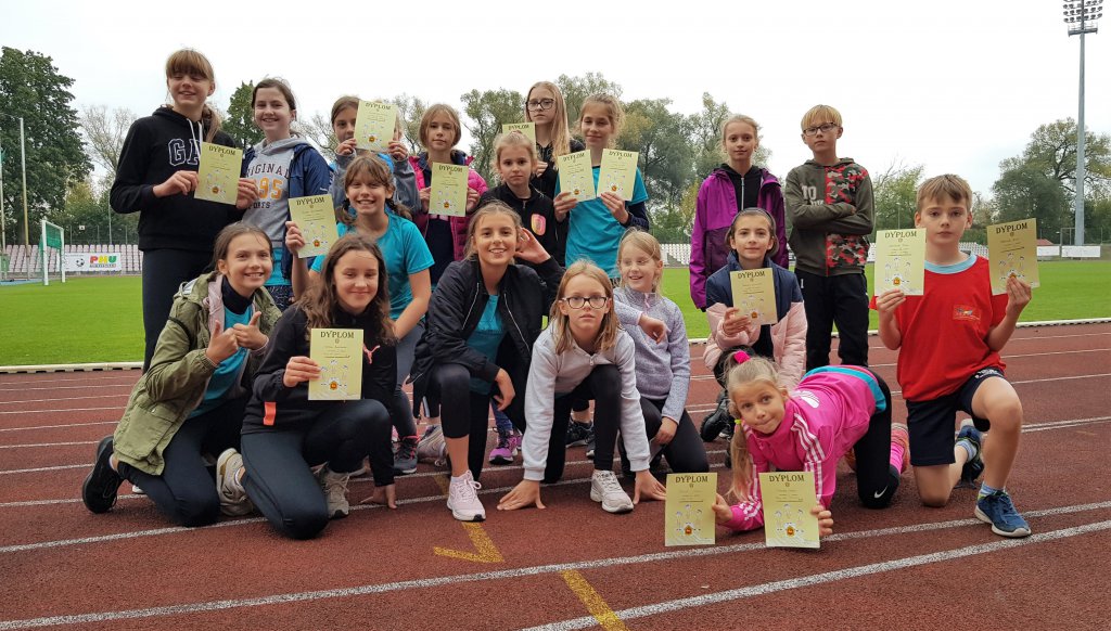 UKS Si&oacute;demka Ostrołęka. Na "Czwartku Lekkoatletycznym" sukces&oacute;w nie zabrakło