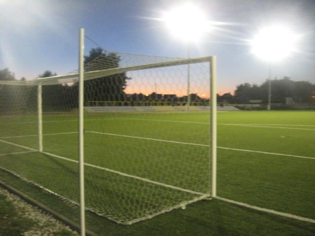 Weszło.com o stadionie w Baranowie: „Mogło chodzić o łap&oacute;wkę” 