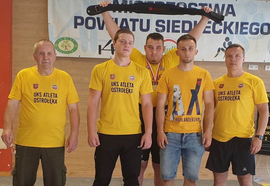 Ciężarowcy UKS Atleta wr&oacute;cili na pomost. Za nimi start w Siedlcach (zdjęcia)
