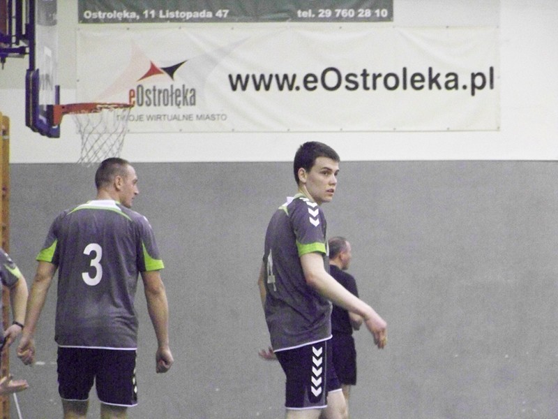 II liga: Porażka szczypiornist&oacute;w Tr&oacute;jki po świetnym widowisku [ZDJĘCIA]