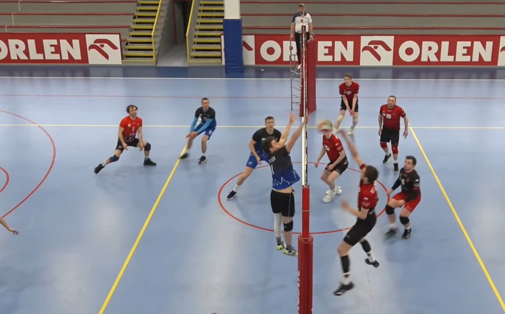 IV liga. SPS Volley Ostrołęka wygrał w Płocku (wideo)